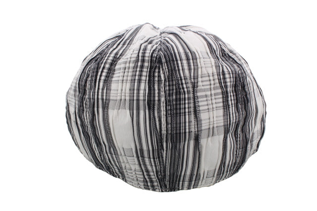 Black and White Fine Movement