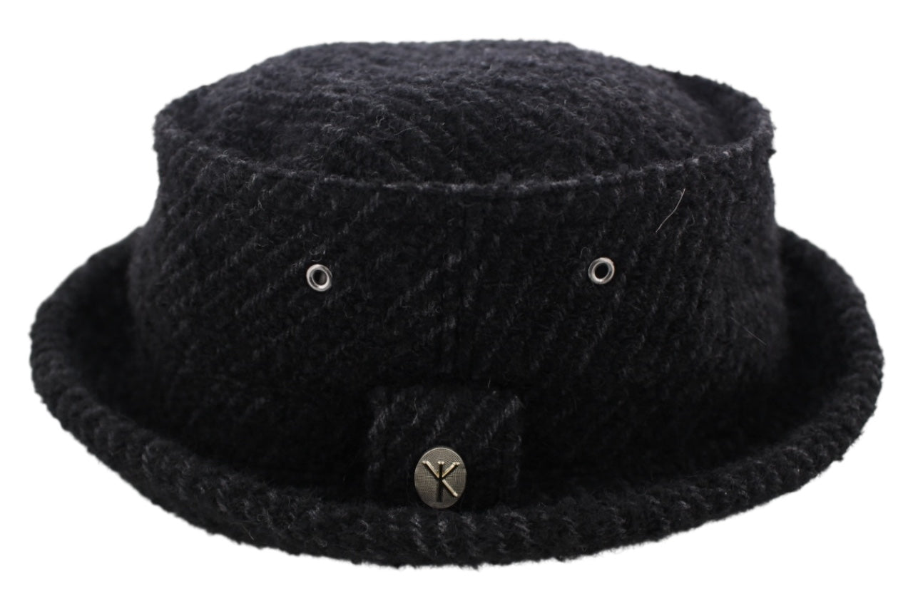 月も眠る夜 (Tukimonemuruyoru)