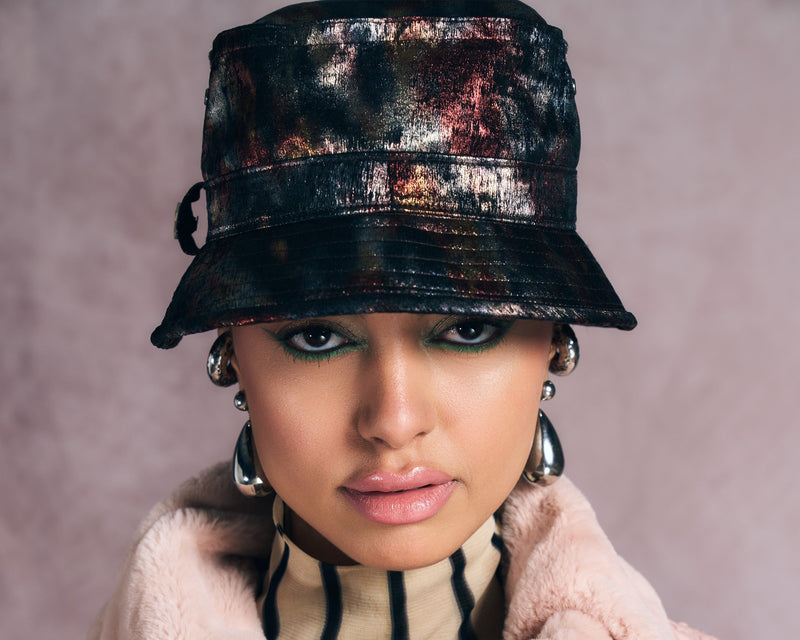 Glamour Bulgaria「Earthbound」掲載